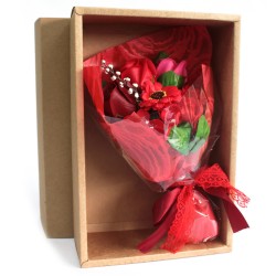 Buchet flori sapun in cutie - rosu - 25x13x6cm