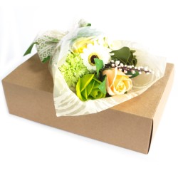 Soap flower bouquet in box - green - 25x13x6cm