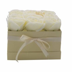 Caixa Presente - Flor de Sabonete 9 Rosas Creme - quadrada