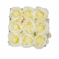 Caixa Presente - Flor de Sabonete 9 Rosas Creme - quadrada