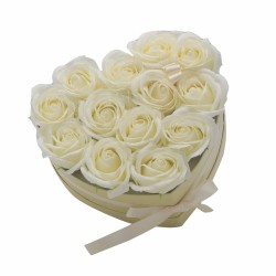 Caixa Presente - Flor de Sabonete 13 Rosas Creme - coração