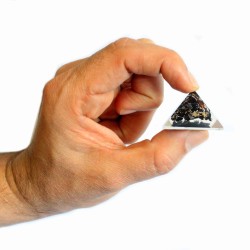 Pq. Orgonite Pyramide 25mm Gemchips et Cuivre