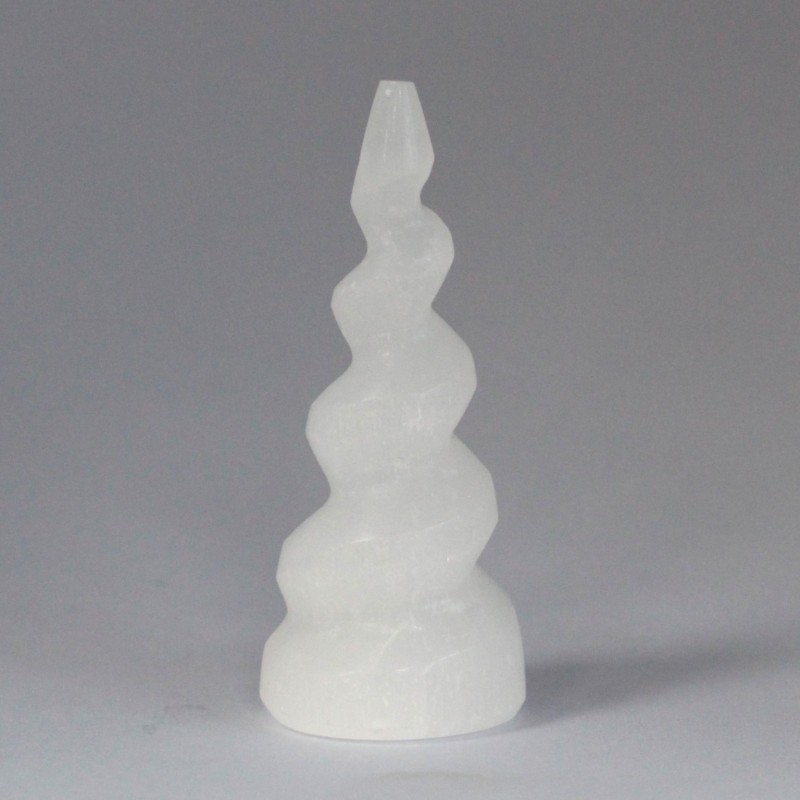 Torre a spirale in corno di unicorno in selenite - 10 cm-TORRI DI SELENITE-HOSTENATURA