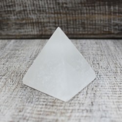 Piramide di selenite - 5 cm