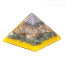 Lrg Orgonite Pyramid Lrg 70mm - Chakra harribitxiak 70cm - Zuhaitza (urrezko oinarria)