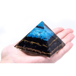 Piramide di Orgonite Lrg 70 mm - Gemme dei Chakra - Turchese e Tormalina Nera - 70 mm