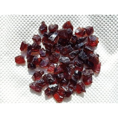 GARNET (Granat) sticla mica 7,5gr aprox.