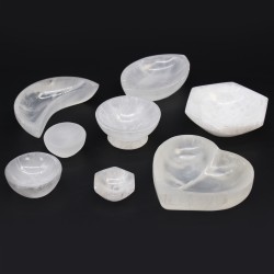 Selenite eye-shaped bowl - 15cm