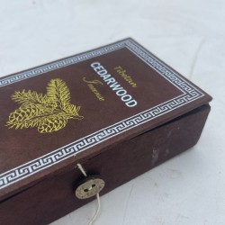 Himalayan Sughandit Dhoop Räucherstäbchen Set - Zedernholz - Reinigt die Luft und beruhigt den Geist - 100% natürlich - 30 Riege