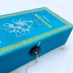 Himalayan Sughandit Dhoop Räucherstäbchen Kit - Nag Champa - Entspannend - 100% natürlich - 30 Räucherstäbchen