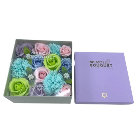Vierkante doos - Baby Blessings - Blauw - Zeepbloemboeket - 15x8x15cm
