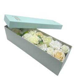 Caja Larga - Bendiciones de Boda - Blanco y Marfil - Bouquet Flores de Jabón - 28x8x8,5cm