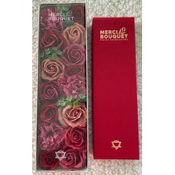 Coffret long - Roses Vintage - Bouquet de fleurs de savon - 28x8x8.5cm