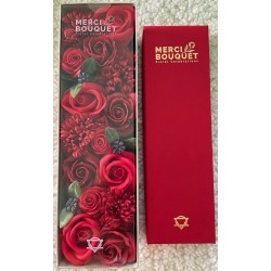 Coffret Long - Roses Rouges Classiques - Bouquet de Fleurs Savon - 28x8x8.5cm