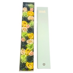 Caixa Extra Llarga - Celebracions de Primavera - Grogues i Verdes - Bouquet de Flors de Sabó - 50x8x9,5cm