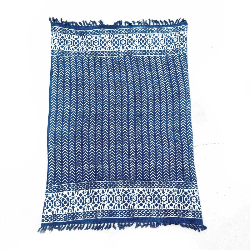 Handgemaakte Indigo Deken - 170x120cm - Seedha Arrows - 100% Katoen-HANDGEMAAKTE INDIGO DEKENS-HOSTENATURA