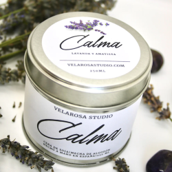 Handgemaakte aromatische sojakaars in blikje "Calma" verse lavendel - Velarosa Estudio - 250ml