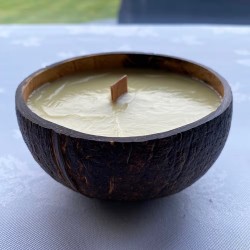 COCONUT SHELL CANDLE - COCONUT - FRI - HANDMADE IN UK - 200gr - 20 - 30 hours