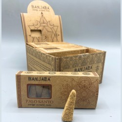 Cones de incenso em pirâmide Palo Santo Banjara - Palo Santo - Feito à mão - Orgânico - Fabricado na Índia - BANJARA Smudge