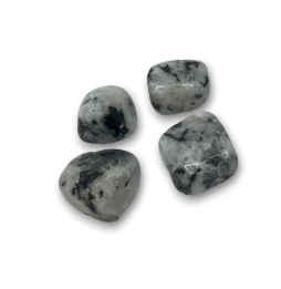 Månestens slipad sten - ca 4 cm - 1 styck.