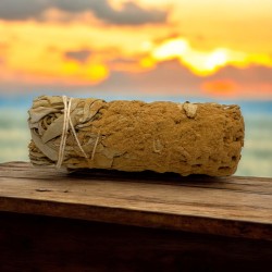 DIP Weißer Salbei Bundle mit Sandelholz - Eco-Artisanal Battered Bundle - Beruhigen und reinigen Körper, Geist und Seele