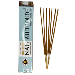 Incenso White Oudh GOLDEN NAG Fragrância White Oudh Vijayshree - 1 Pacote de 15gr.