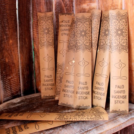 Palo Santo Incense with Violets Artisan Top Premium - 4 thick handmade sticks made in Peru