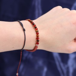 Leo Zodiac Candle with Gemstone Bracelet - Soy Candle with Tiger Eye and Coral Bracelet - 22h