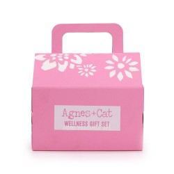 Agnes & Cat Flourish and Happiness Wellbeing Gift Set - Handgemaakte zeep, vaste shampoo, lippenbalsem en roll-on olie