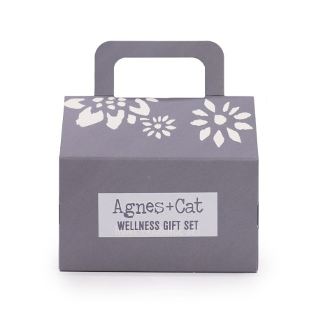 Set de Regalo Bienestar Agnes & Cat Brisa de Lago - Jabón Artesanal, Champú Sólido, Bálsamo Labial y Roll-on Aceite