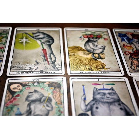 Tarot Cats de Ana Juan - Fournier - 78 Cartas a todo color y folleto de instrucciones