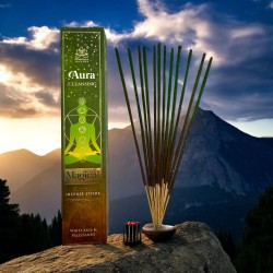Himalaya Incense Magical Series Auric Cleansing Incense – 25-g-Box Masala-Räucherstäbchen mit weißem Salbei und Palo Santo.
