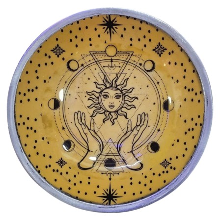 Assiette à offrandes émaillée représentant trois pieds, mains et soleil, 16 x 4 cm