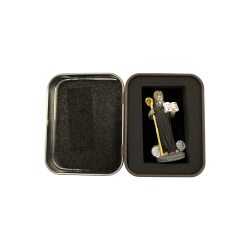 Figura Resina San Benito 5cm en lata