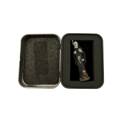 Figurină din rășină Santa Muerte neagră de 5 cm în tablă