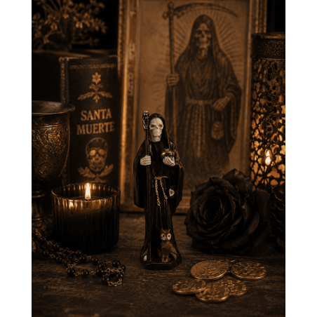 Zwarte Santa Muerte harsfiguur 5 cm in blik