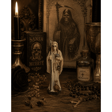 Figura Resina Santa Muerte Blanca 5cm en lata