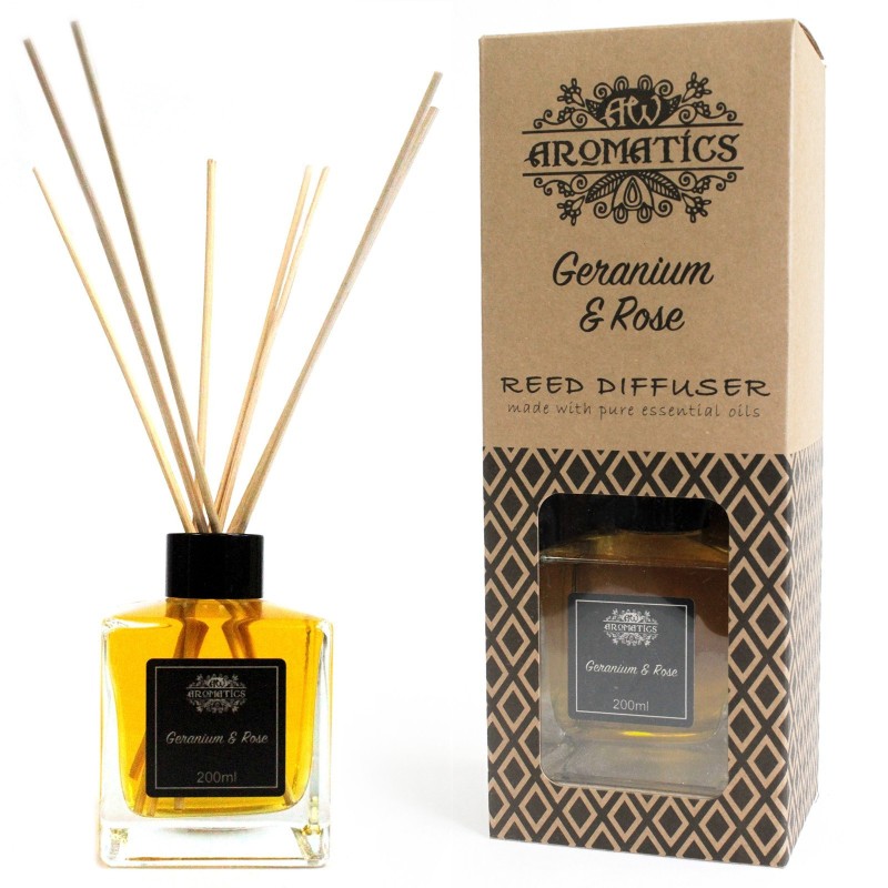 Mikado Diffuseur Désodorisant aux Huiles Essentielles - Géranium et Rose 200 ml-DIFFUSEUR À TIGE D'HUILES ESSENTIELLES 200 ML-HOSTENATURA