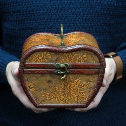 1920. hamarkadako Apple Style Box