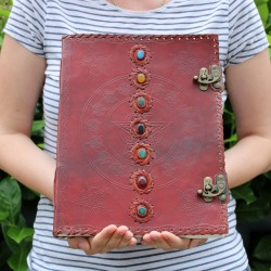 Riesiges 7 Chakra Leder Buch - 10x13 (200 Seiten)