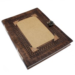 Énorme livre en cuir personnalisable 10x13 (200 pages)