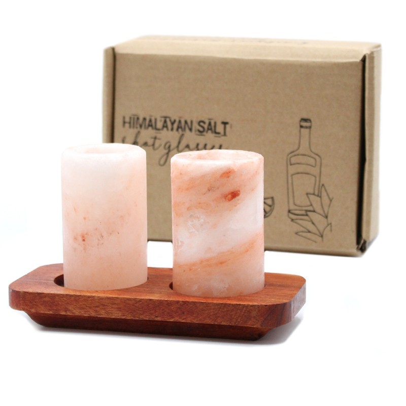 Set mit 2 Schnapsgläsern aus Himalaya-Salz und Servierständer aus Holz-Schnapsgläser mit Himalaya-Salz-HOSTENATURA