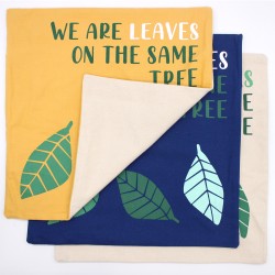 Fodera per cuscino in cotone stampato - We Are Leaves - Giallo, Blu e Naturale