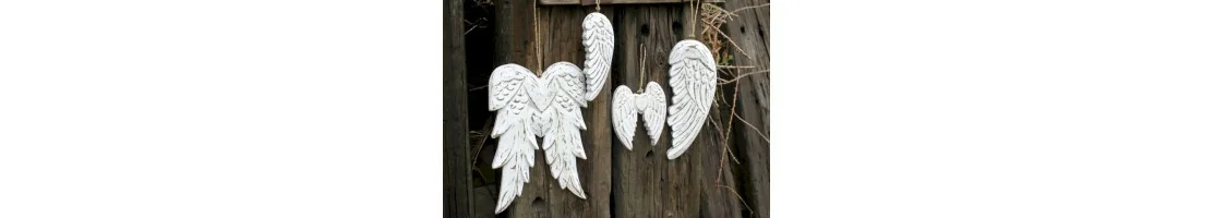 手作りの天使の羽