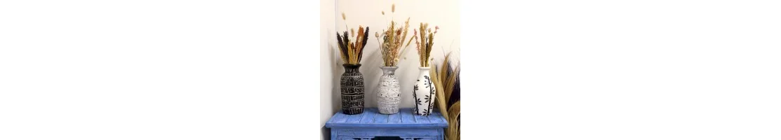 バリ島の陶器の花瓶